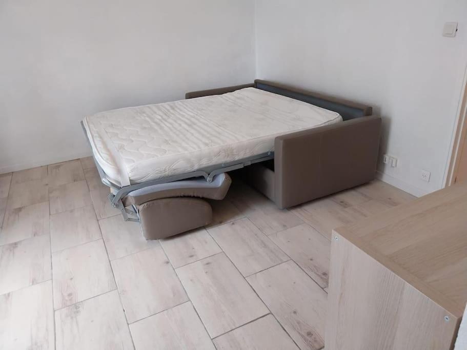 Appartement Port De Hyères Екстериор снимка